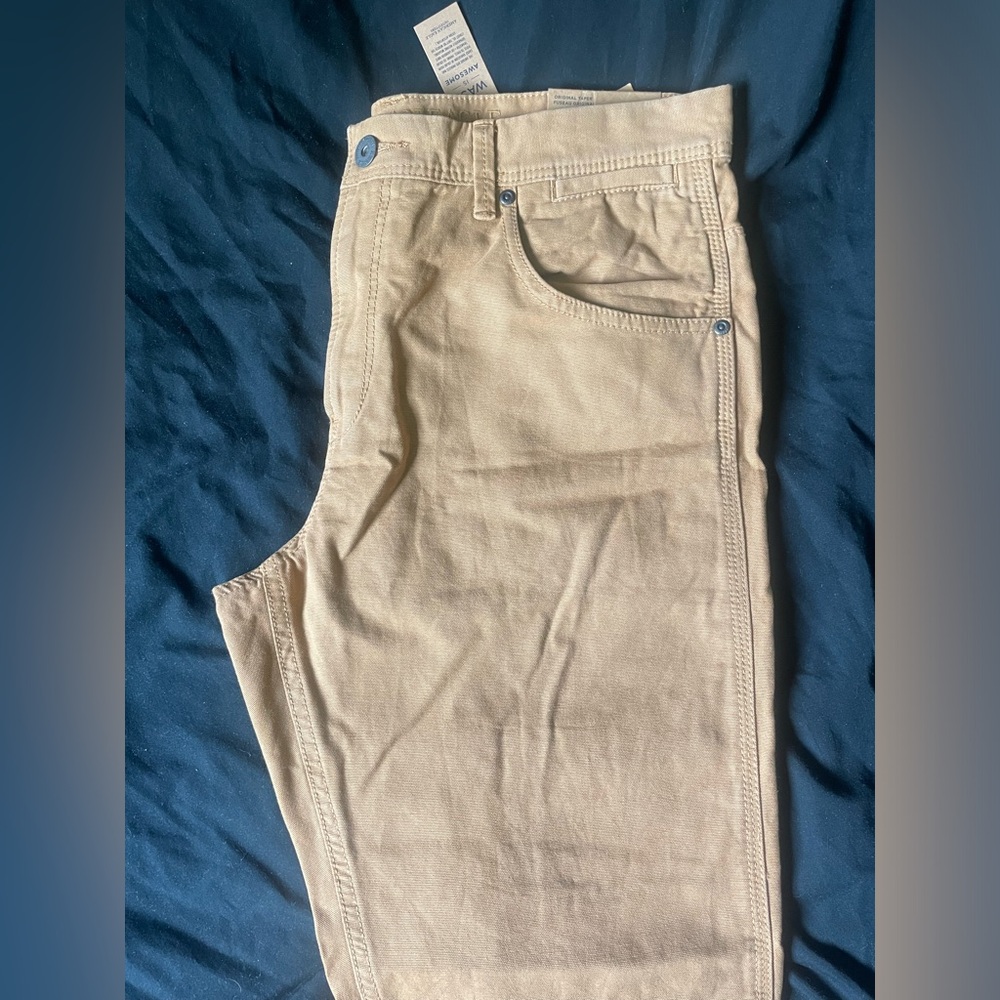American Eagle Khaki Pants 32x36